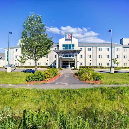 Motel 6-Huntsville, On-3