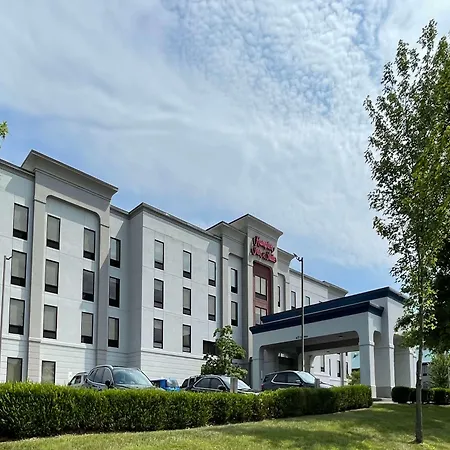 Hampton Inn & Suites Louisville East-2