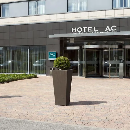 Ac Hotel Vicenza By Marriott-3