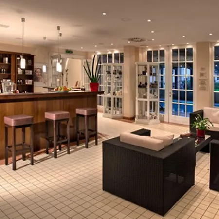 Hotel Vier Jahreszeiten Binz (Adults Only)-2