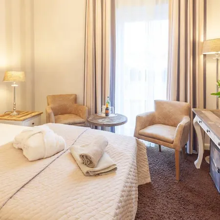 Hotel Vier Jahreszeiten Binz (Adults Only)-3