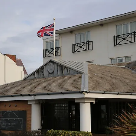 Inn On The Prom At The Fernlea Hotel-3