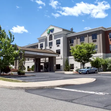 Holiday Inn Express Hotel & Suites Newton Sparta By Ihg-3