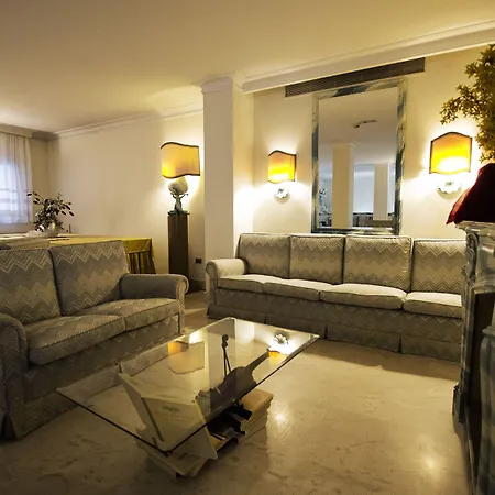 Hotel Diana-2