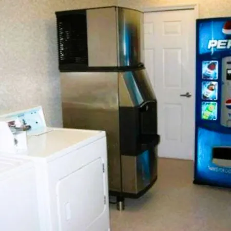 Studio Inn And Suites-3