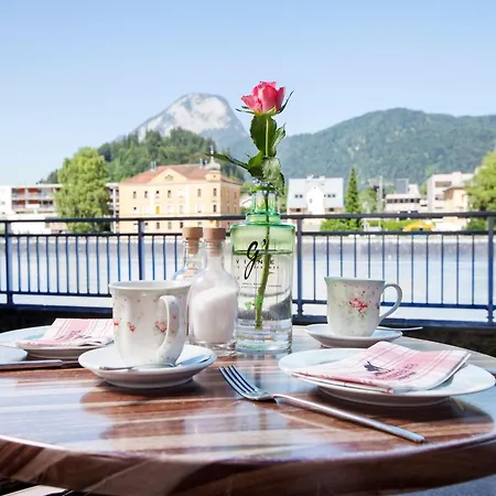 Boutique Hotel Im Auracher Loechl-2