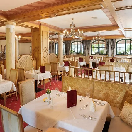 Hotel AlpenSchlössl-2