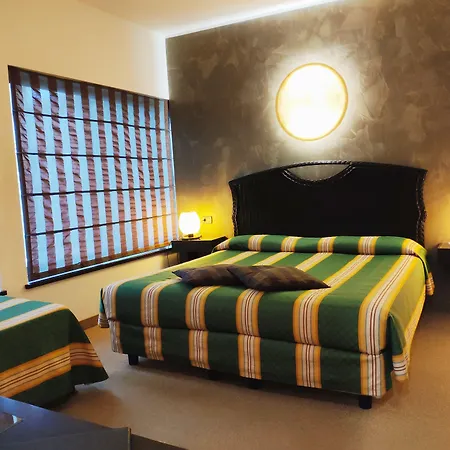 Hotel Feel Inn Venice Airport-3