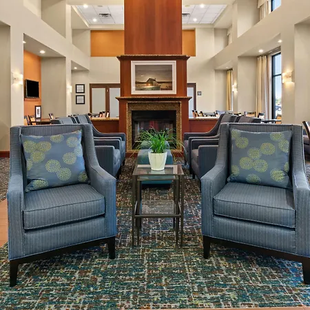 Hampton Inn & Suites Burlington-2