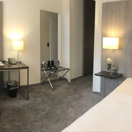 City Hotel Duesseldorf-3