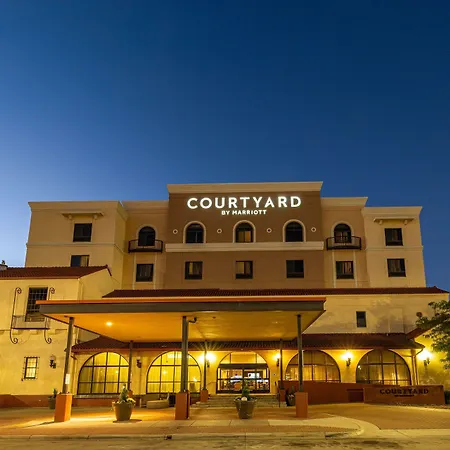 Courtyard By Marriott Wichita At Old Town-2
