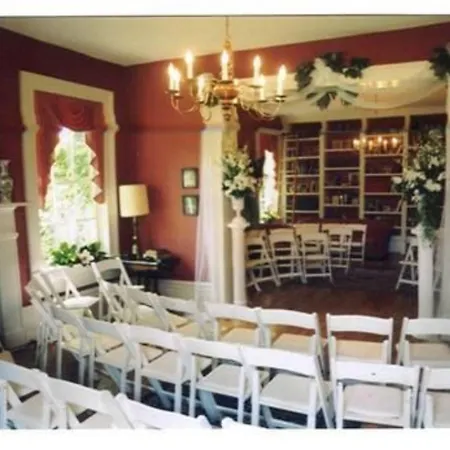 Hall Place Bed & Breakfast-3
