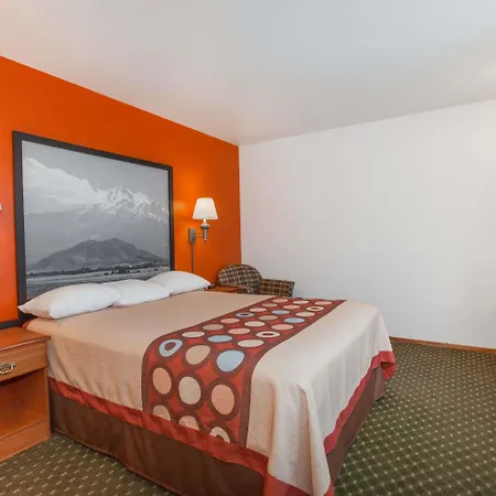 Super 8 By Wyndham Cloverdale Wine Country-2