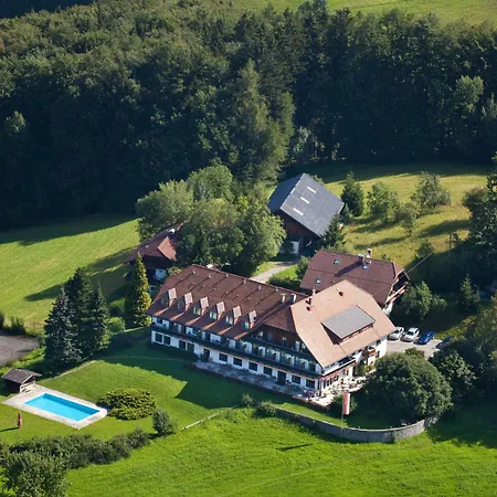 Hotel Schöne Aussicht-3