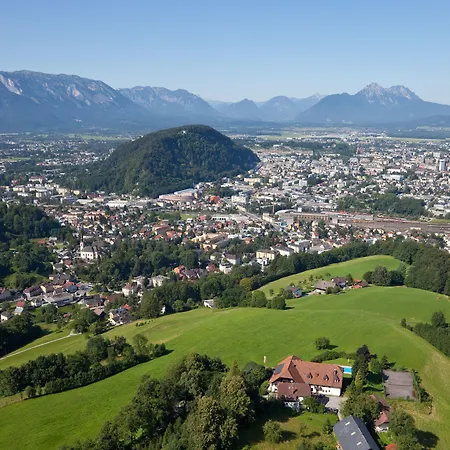 Hotel Schöne Aussicht-2