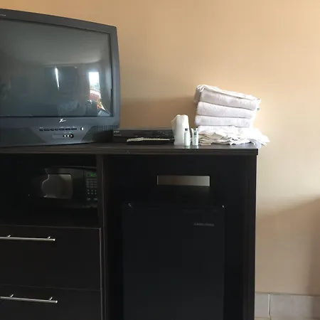 Cloud 9 Inn - Beach Hotel-2