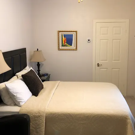 Balmoral House Bed & Breakfast-3