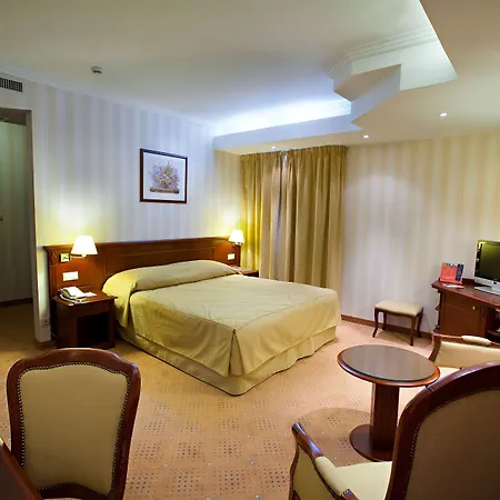 Ramada Hotel & Suites By Wyndham Bucharest North-2