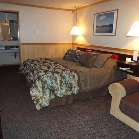Caboose Motel-3
