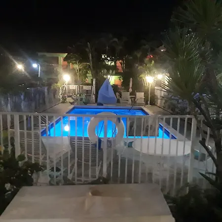 New Sun Gate Motel-3