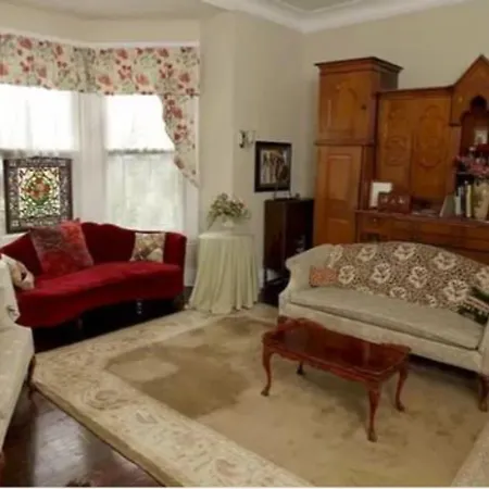 Six Acres Bed And Breakfast-2