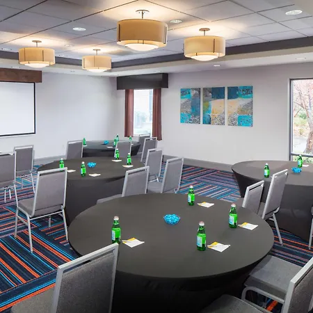 Hampton Inn By Hilton Garden City Long Island-3