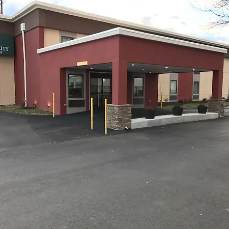Quality Inn Near Pimlico Racetrack-2