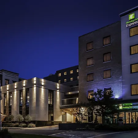 Holiday Inn Express Dublin-Airport By Ihg-2