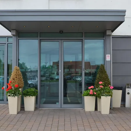 Holiday Inn Express Doncaster By Ihg-2