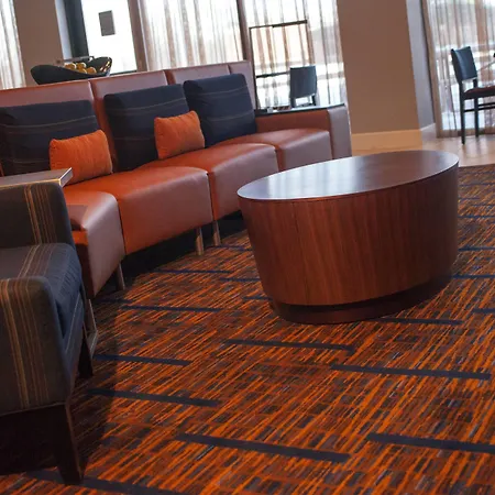 Courtyard By Marriott Aberdeen At Ripken Stadium-2