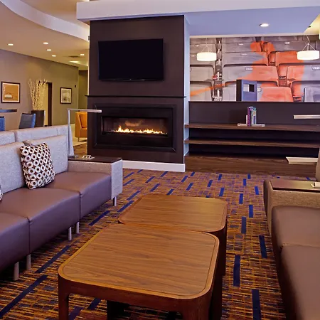 Courtyard By Marriott Aberdeen At Ripken Stadium-3