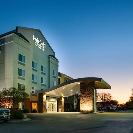 Fairfield Inn & Suites Greensboro Wendover-3