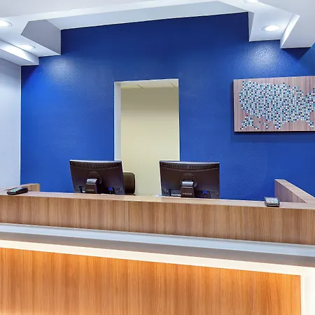 Microtel Inn & Suites Columbus North-2