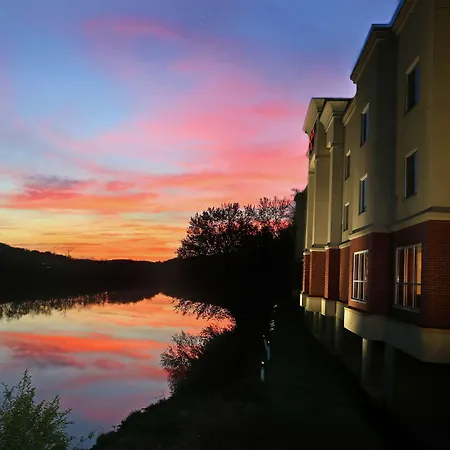 Hampton Inn Owego-3