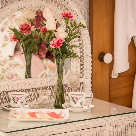 Sutherland House Victorian Bed And Breakfast-3