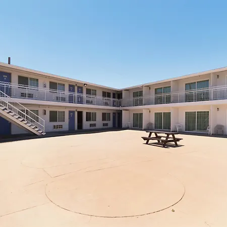 Motel 6-Barstow, Ca - Route 66-3