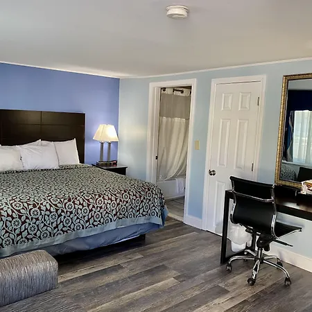 Days Inn By Wyndham Lincoln-3