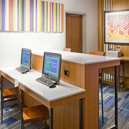 Holiday Inn Express & Suites Quincy I-10 By Ihg-3
