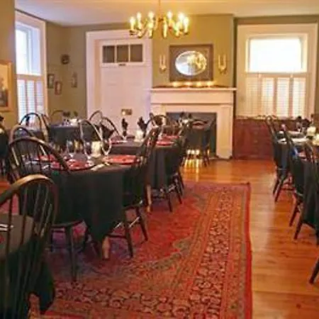 The Lafayette Inn & Restaurant-3