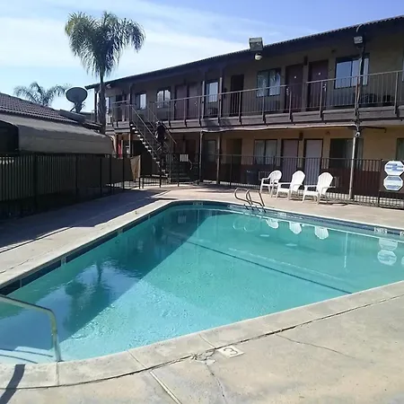 Best Economy Inn & Suites-3