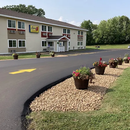 Super 8 By Wyndham Chisago City-3