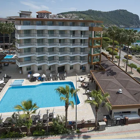 Riviera Hotel & Spa-3