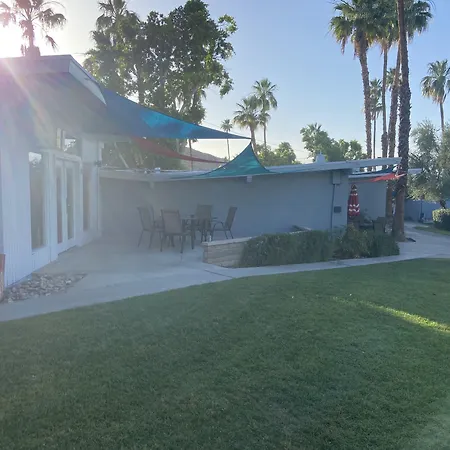 Ccbc Resort Hotel - A Gay Men'S Resort-3