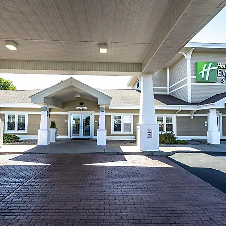 Holiday Inn Express & Suites Iron Mountain By Ihg-3