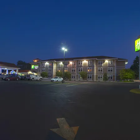 Holiday Inn Express & Suites Iron Mountain By Ihg-2