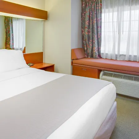 Microtel Inn & Suites By Wyndham Hattiesburg-3