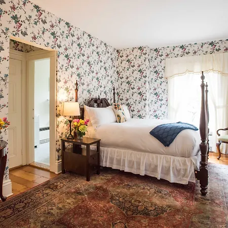 Jared Coffin House-2