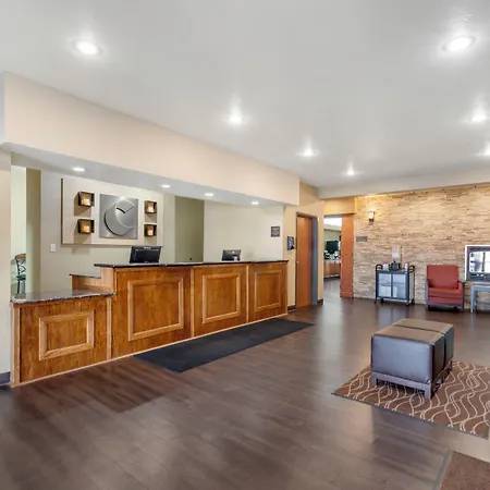 Comfort Inn & Suites Mitchell I-90-3
