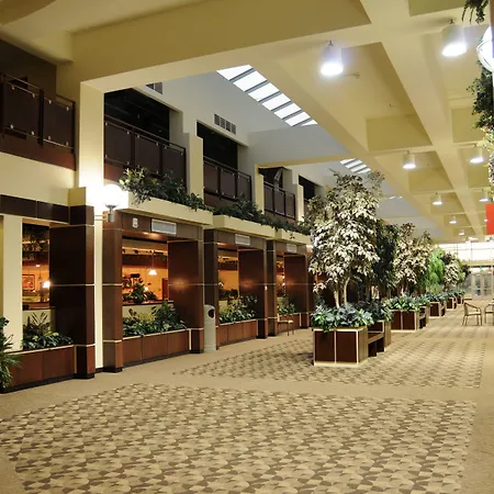Canad Inns Destination Center Grand Forks-2