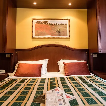 Grand Hotel Italia-3